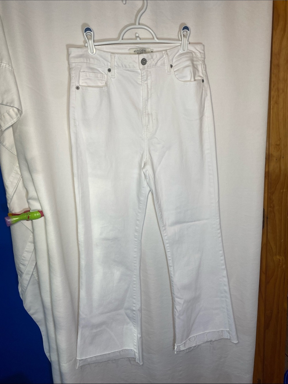 Hidden Jeans Wide Leg White Jeans, Size 30